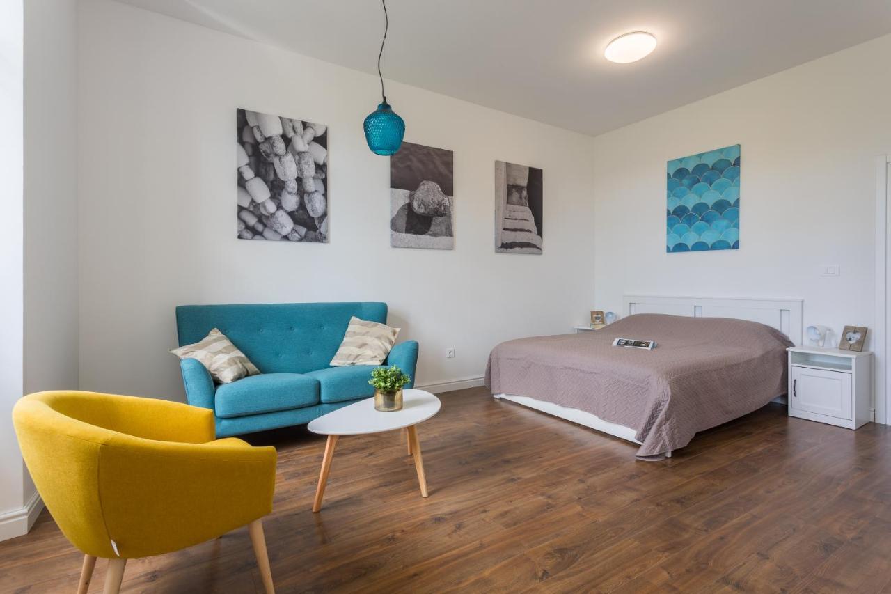Bu2 Pula Studio Apartment Eksteriør bilde
